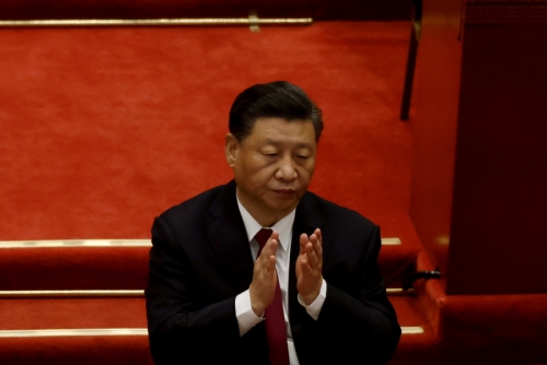 ▲시진핑 중국 국가주석이 3월 5일 전인대 개회식에서 박수치고 있다. 베이징/로이터연합뉴스
