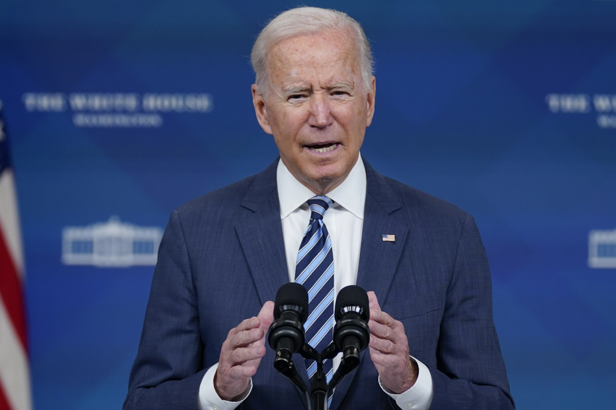 ▲바이든 미국 대통령이 2일(현지시간) 백악관에서 허리케인 ‘아이다’ 피해 대응과 관련해 연설하고 있다. 워싱턴/AP연합뉴스