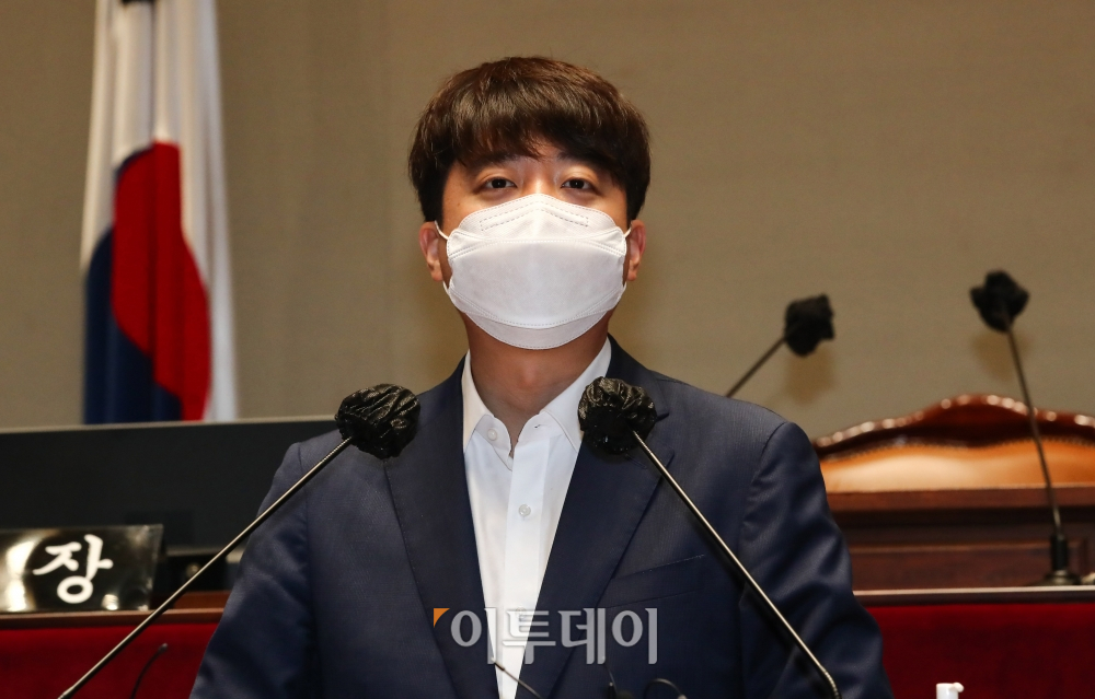 ▲국민의힘 이준석 대표가 2일 오전 국회에서 열린 정기국회 대비 의원워크숍에서 인사말을 하고 있다. (신태현 기자 holjjak@)