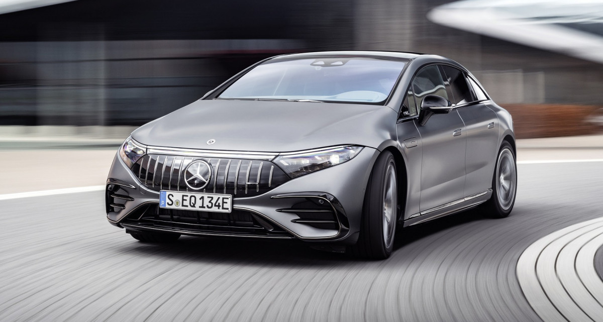 ▲AMG 역시 고성능 내연기관과 전기 모터를 결합한 콘셉트를 공개했다.  (사진제공=메르세데스-벤츠 코리아)