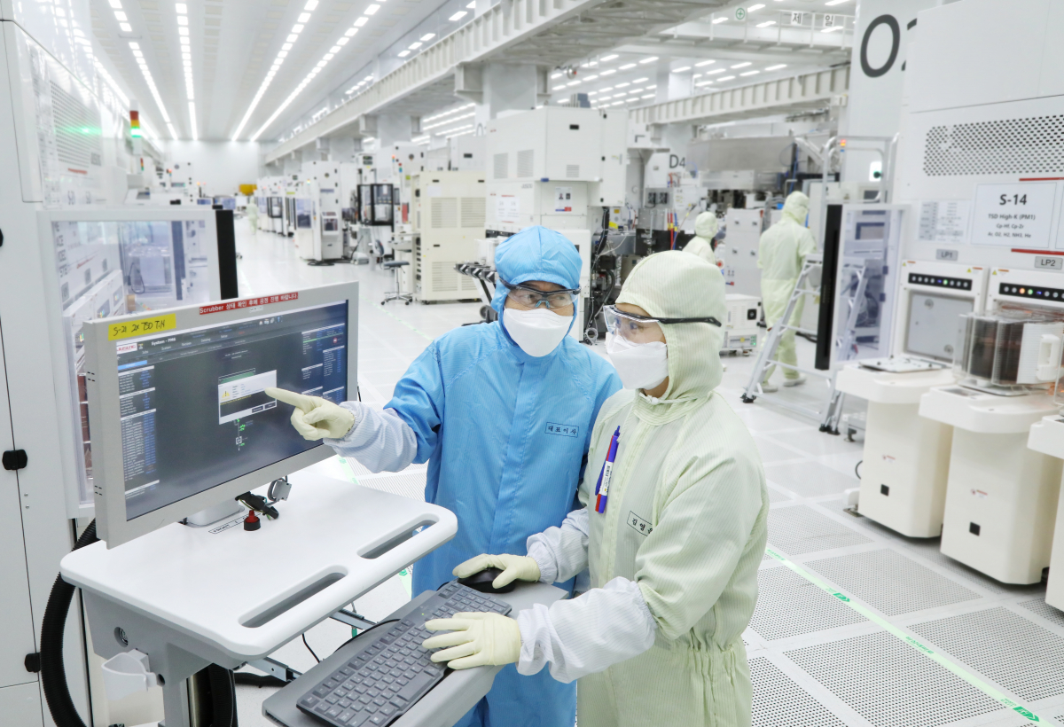 ▲주성엔지니어링은 유럽 태양광 셀 제조 업체로부터 약 471억 규모의 태양전지 제조장비를 수주했다. (사진=주성엔지니어링)