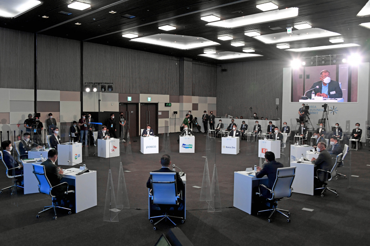 ▲재계가 8일 경기 고양 킨텍스에서 한국판 수소 위원회인 'Korea H2 Business Summit(코리아 H2 비즈니스 서밋)'을 공식 출범했다. 참석자들이 총회를 진행하고 있다.  (사진제공=Korea H2 Business Summit)