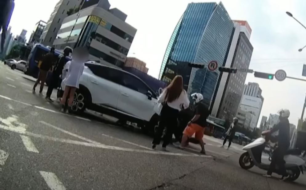 (유튜브 채널 '한문철 TV' 영상 캡처)