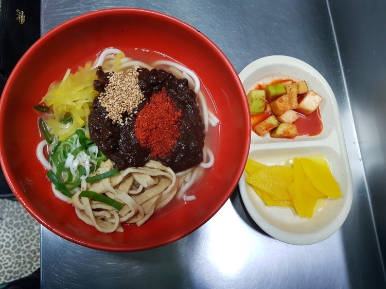 (출처=네이버 '항남우짜' 업체제공사진)