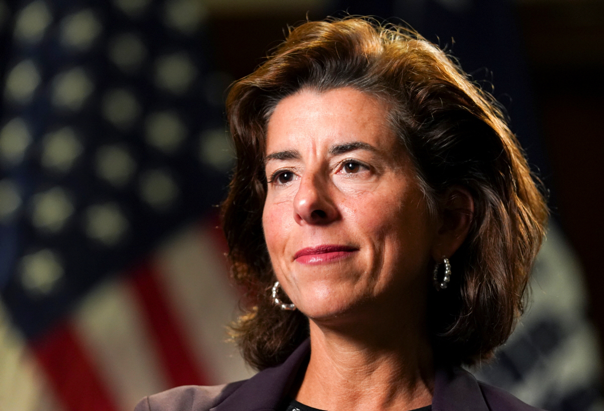 ▲지나 러몬도 미국 상무장관이 9월 23일 반도체 회의 후 로이터통신과 인터뷰하고 있다. 워싱턴D.C./로이터연합뉴스
