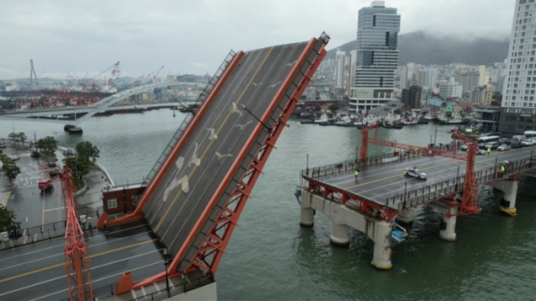 ▲'김영철의 동네 한 바퀴' 부산 (사진제공=KBS 1TV)