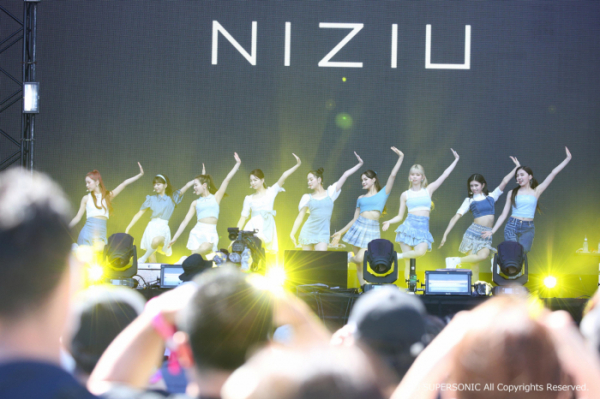 ▲NiziU(니쥬)(사진제공=©SUPERSONIC)