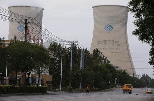 ▲중국 랴오닝성 선양에 위치한 석탄발전소가 보인다. 선양/로이터연합뉴스
