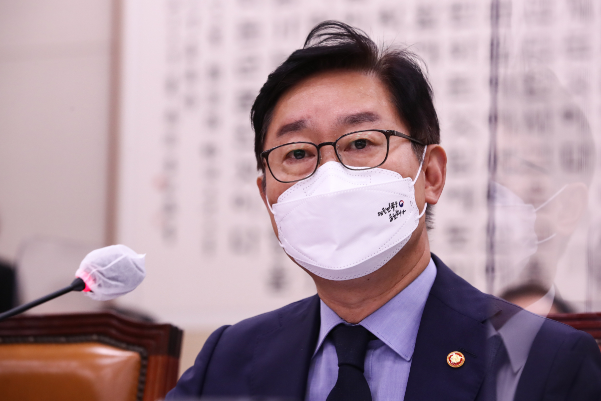 ▲박범계 법무부 장관이 5일 서울 여의도 국회에서 열린 법제사법위원회의 법무부 등에 대한 국정감사에서 의원들의 질의에 답변하고 있다. (공동취재사진)