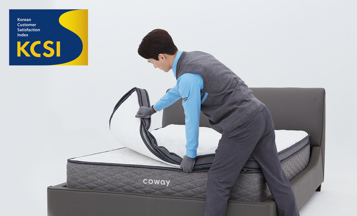 ▲코웨이 슬립케어 매트리스 탑퍼 교체 서비스. (사진제공=코웨이)