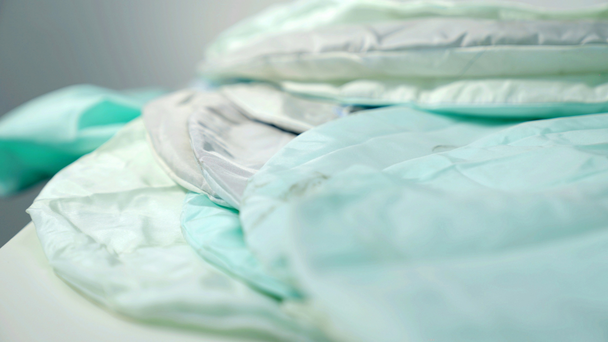 ▲‘리스타일 2021’ 프로젝트에 사용된 자동차 폐기물(에어백)  (사진제공=현대차)