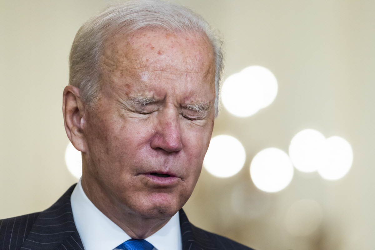 ▲조 바이든 미국 대통령이 13일(현지시간) 백악관에서 공급망 문제와 관련해 기자회견을 하고 있다. 워싱턴D.C./EPA연합뉴스