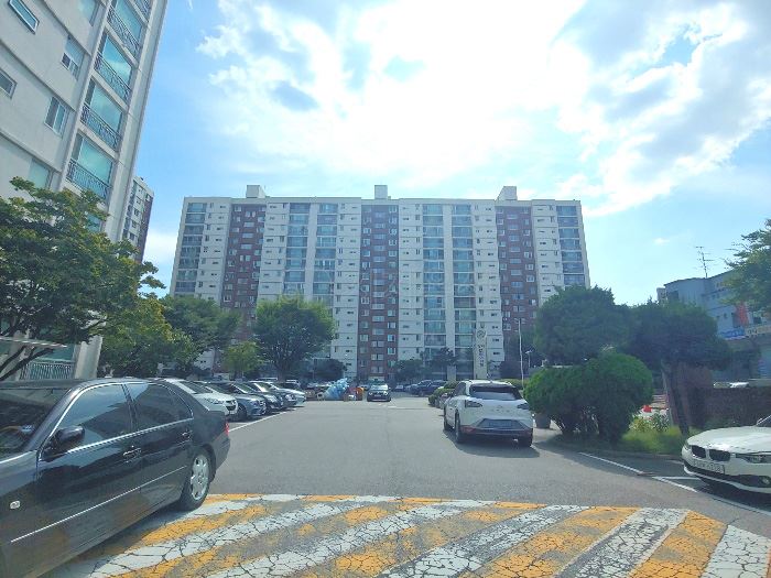 ▲서울 송파구 방이동 217 대림아파트. (사진 제공=지지옥션)