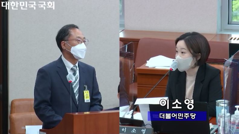 ▲지난 12일 국회 산자위 국정감사에서 이소영 의원이 한국전력공사 국정감사 증인으로 출석한 장성대 삼성전자 DS부문 지속가능경영사무국 전무에게 삼성전자의 소극적인 탄소중립 노력을 비판하자, 장성대 전무는 “‘RE100과 탄소중립 선언’모두 적극 검토하겠다”고 답변했다. (화면캡쳐=국회의사중계시스템)