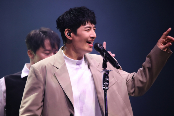 ▲손호영(SHY)(사진 = 비트인터렉티브 제공)