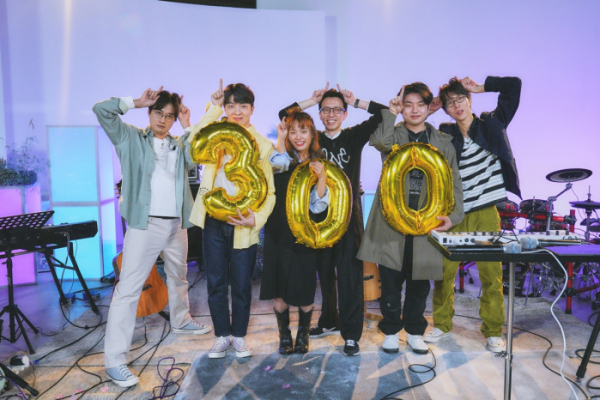 ▲<더듬이TV : 우당탕탕 안테나>(사진제공=카카오엔터테인먼트)