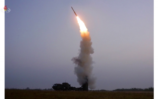 ▲(뉴시스) 북한이 9월 30일 시험발사했다고 밝힌 신형 반항공 미사일
