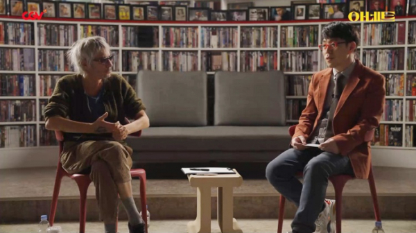 ▲'이동진의 언택트톡'(사진제공=CGV)