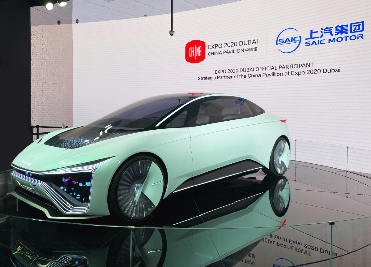 ▲9월 29일 아랍에미리트(UAE) 두바이 엑스포 2020의 중국관에 SAIC의 콘셉트카 ‘쿤(Kun)’의 모습이 보인다. 두바이/신화뉴시스
