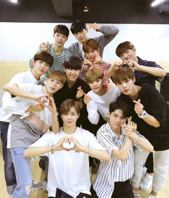 ▲워너원 (출처=워너원 SNS)