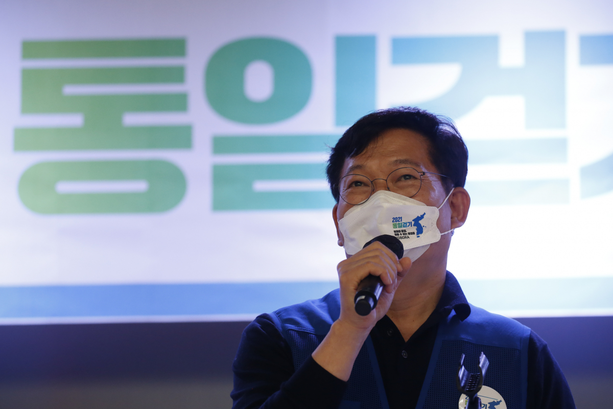 ▲더불어민주당 송영길 대표가 7일 경기도 파주시 임진각 DMZ생태관광지원센터에서 열린 2021년 통일걷기 해단식에서 축사하고 있다. (사진= 연합뉴스)