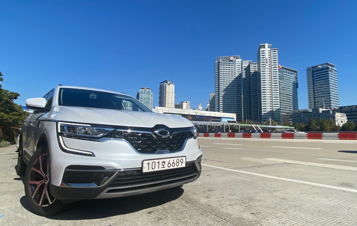 ▲서울요금소를 앞두고 LPG를 가득 채웠다. 제조사 권고치에 맞춰 타이어 공기압도 맞췄다. LPG는 안전을 위해 80~85% 충전만 가능하다. 1회 충전으로 얼마만큼 달릴 수 있는지에 초점을 맞췄다.    (김준형 기자 junior@)