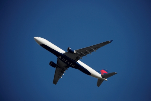 ▲미국 델타항공 여객기가 하늘을 날고 있다. 로이터연합뉴스
