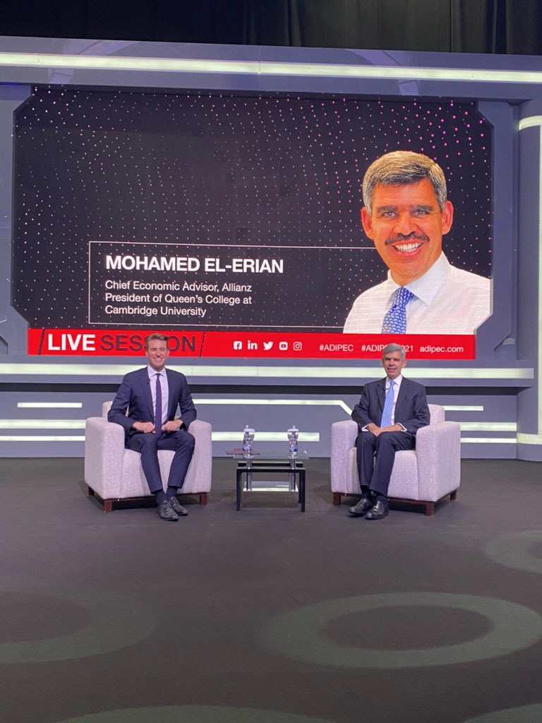 ▲모하메드 엘-에리언(오른쪽) 알리안츠 수석 경제 고문이 15일(현지시간) 아랍에미리트에서 열린 아부다비 국제 석유가스 산업전(AIDPEC)에서 댄 머피 CNBC 기자와 인터뷰를 하고 있다. 출처 엘-에리언 트위터
