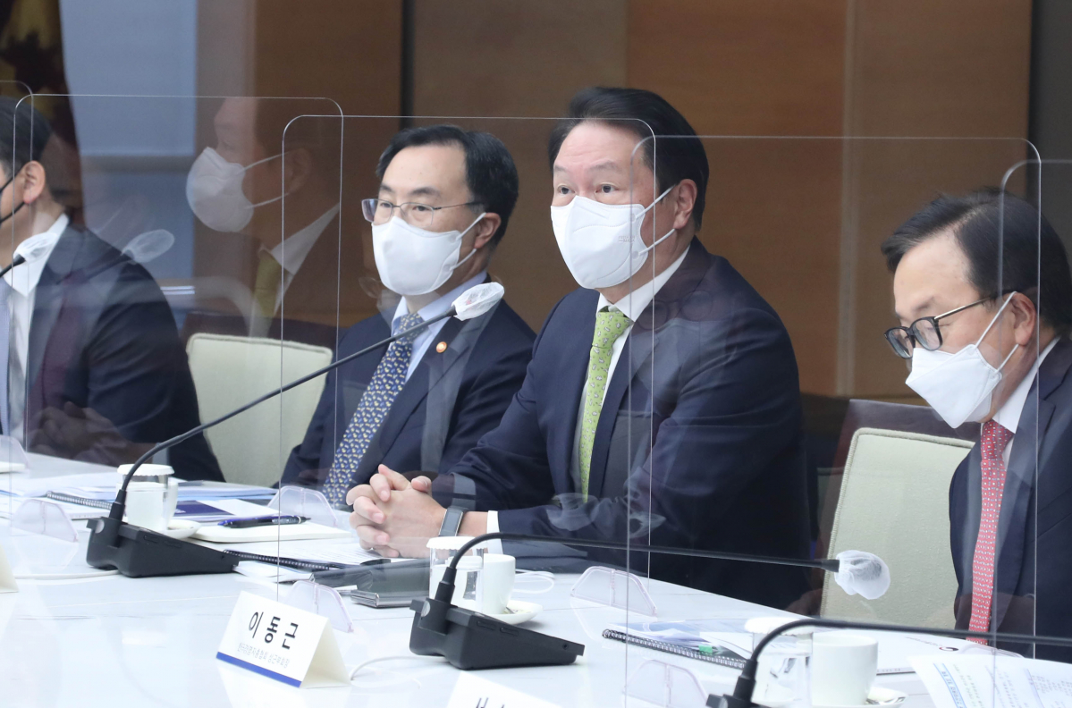 ▲최태원 대한상공회의소 회장이 17일 '탄소중립 산업전환 추진위원회'에서 인사말을 하고 있다. (사진제공=대한상의)