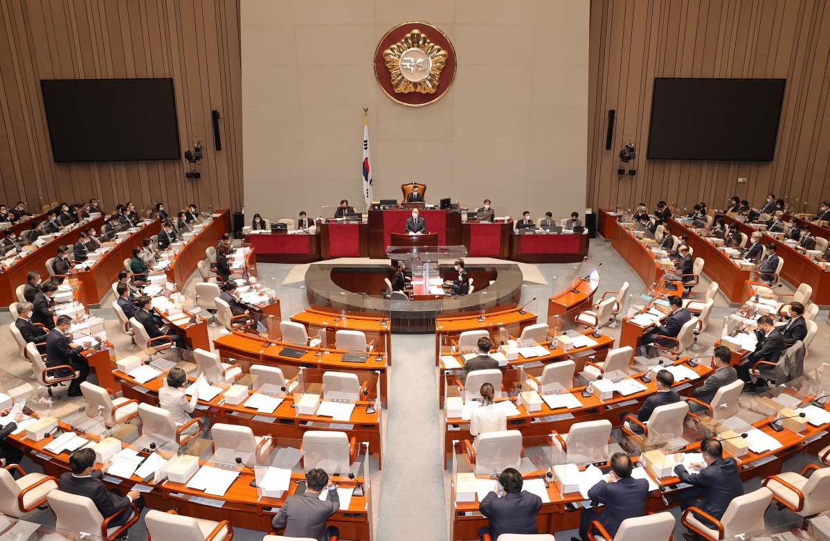 ▲홍남기 경제부총리가 5일 오후 서울 여의도 국회에서 열린 예산결산특별위원회에서 2022년도 예산안 제안설명을 하고 있다. (연합뉴스)