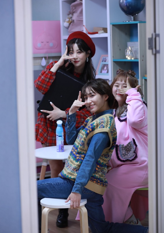 ▲오로라(사진 = 네이처 공식 SNS)