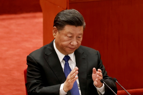 ▲시진핑 중국 국가주석이 10월 9일 중국 베이징 인민대회당에서 박수를 치고 있다. 베이징/로이터연합뉴스
