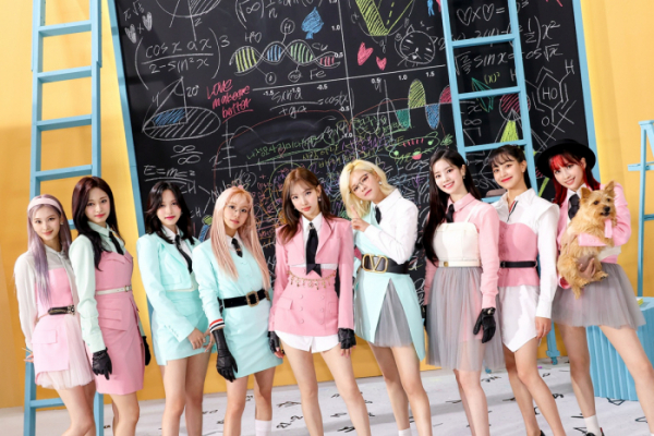 ▲트와이스(사진제공=JYP엔터테인먼트)