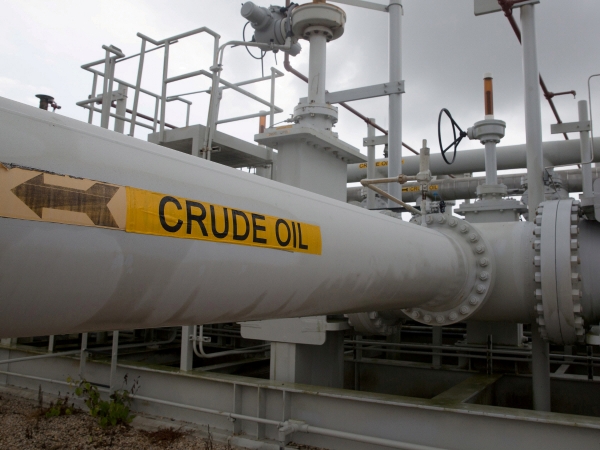 ▲미국 텍사스주 프리포트에 있는 전략 석유 비축고에 원유 파이프와 밸브가 보인다. 프리포트/로이터연합뉴스
