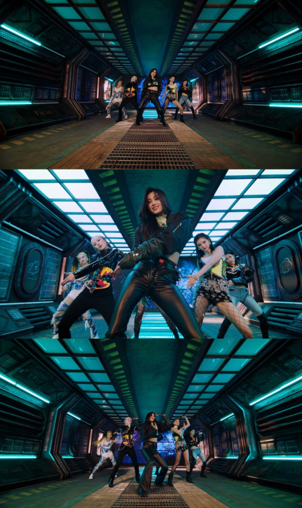 ▲에버글로우(사진 = 위에화엔터테인먼트 제공)