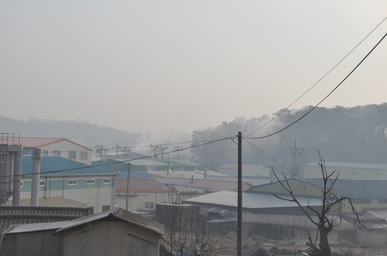 ▲주택과 공장이 혼재돼 있는 김포 거물대리 전경. (사진제공=환경부)