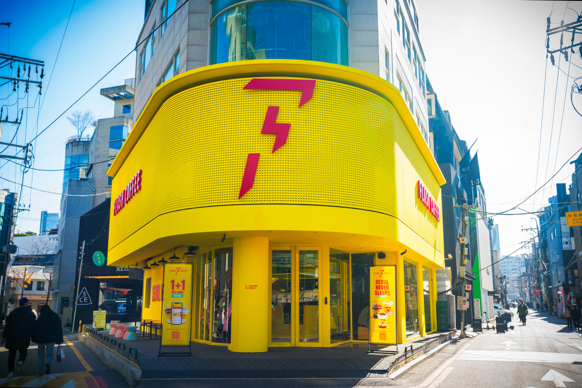 ▲테크 기반 커피 '플래시커피'. (플래시커피)