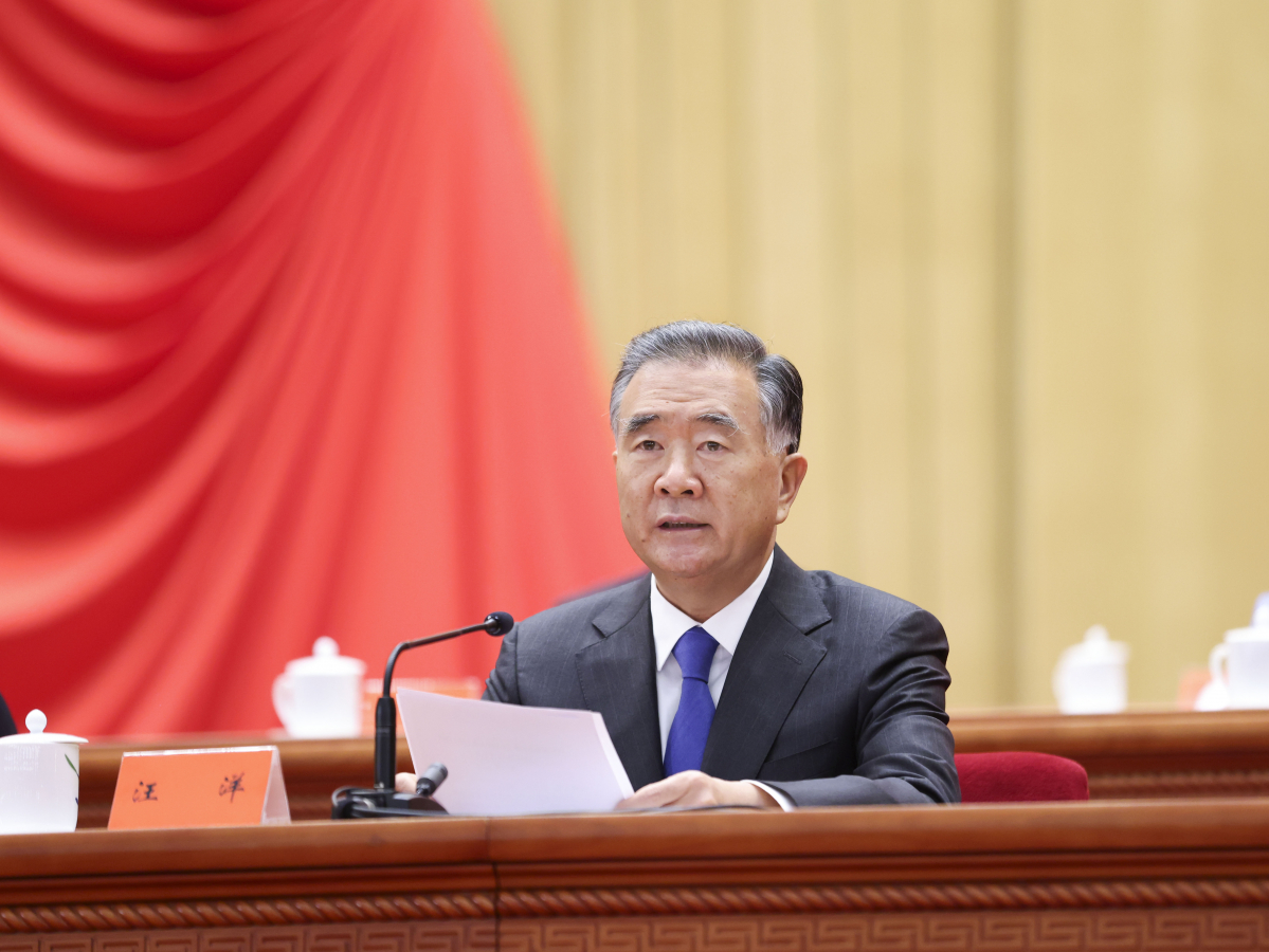 ▲왕양 공산당 중앙정치국 상무위원이 지난 10월 9일(현지시간) 베이징 인민대회당에서 열린 신해혁명 110주년 기념식에서 연설을 하고 있다. 베이징/신화뉴시스