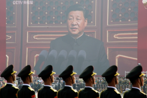 ▲2019년 10월 1일 시진핑 중국 국가주석이 중화인민공화국 수립 70주년 기념 연설을 하고 있다. 베이징/로이터연합뉴스
