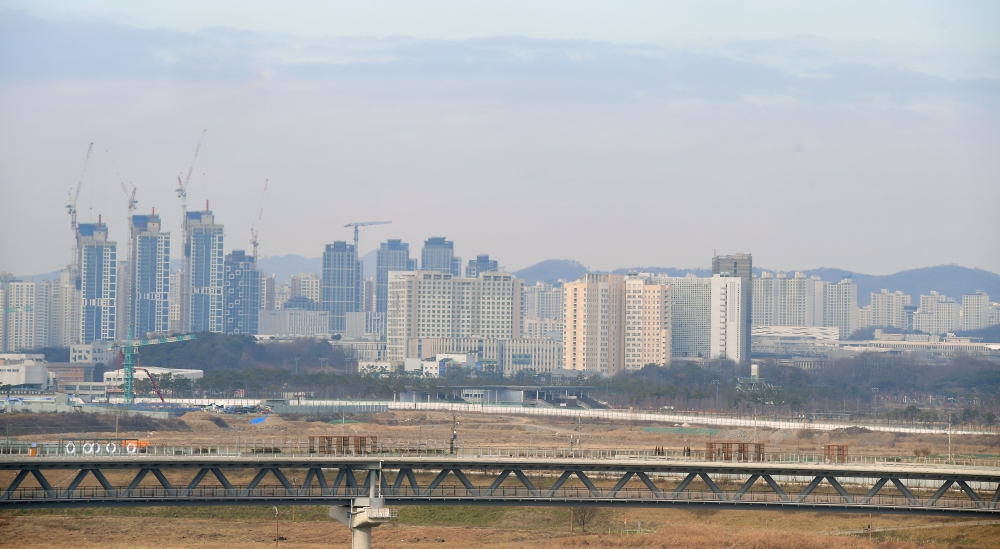 ▲12월 14일 세종시청에서 바라본 아파트 단지.  (고이란 기자 photoeran@)