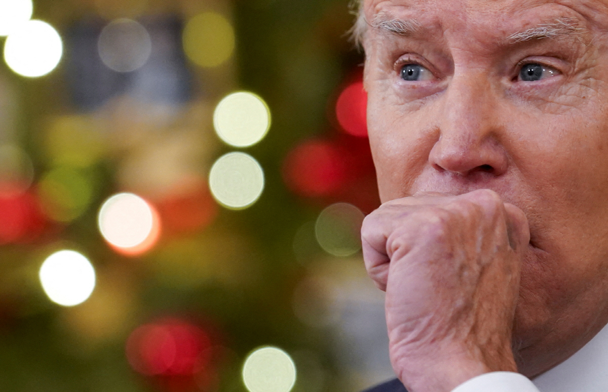 ▲조 바이든 미국 대통령이 21일(현지시간) 백악관 스테이트다이닝룸에서 신종 코로나바이러스 감염증(코로나19) 대응 관련 대국민 연설을 하고 있다. 워싱턴D.C./로이터연합뉴스
