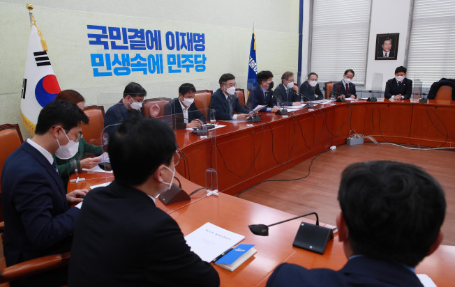 ▲더불어민주당 윤호중 원내대표가 23일 서울 여의도 국회에서 열린 정책조정회의에서 발언하고 있다. (연합뉴스)