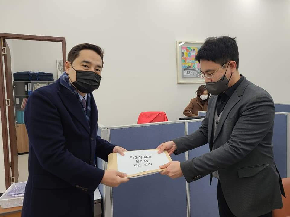 ▲
(출처=강용석 변호사 페이스북)