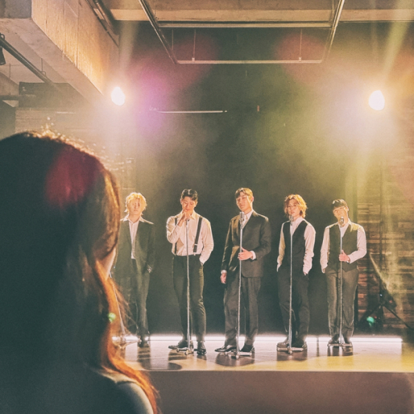 ▲오반·빈첸·박재정·피아노맨·임수(사진 = 로맨틱팩토리 제공)