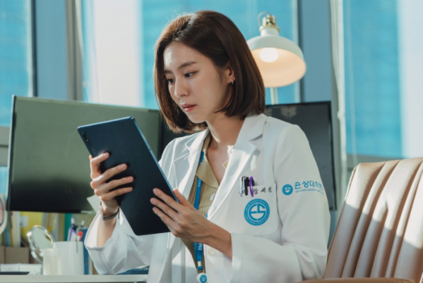 ▲‘고스트 닥터’ 유이(사진제공=tvN)