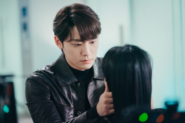 ▲'멜랑꼴리아'(사진제공=tvN)