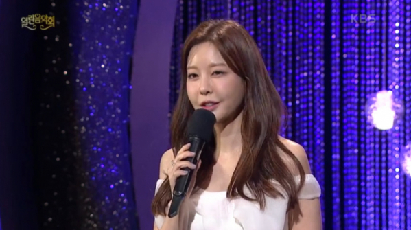 ▲'열린음악회' 이현주 아나운서(사진=KBS1 방송화면 캡처)