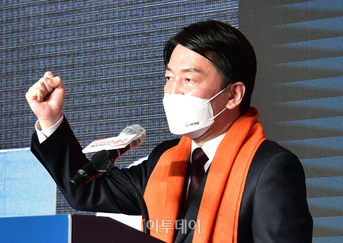 ▲안철수 국민의당 대선 후보가 26일 오전 서울 마포구 서울가든호텔에서 열린 국민의당 대선필승 전국결의대회에서 발언하고 있다. (국회사진취재단)