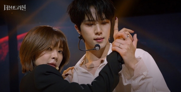 ▲'더블 트러블' (사진제공=왓차)