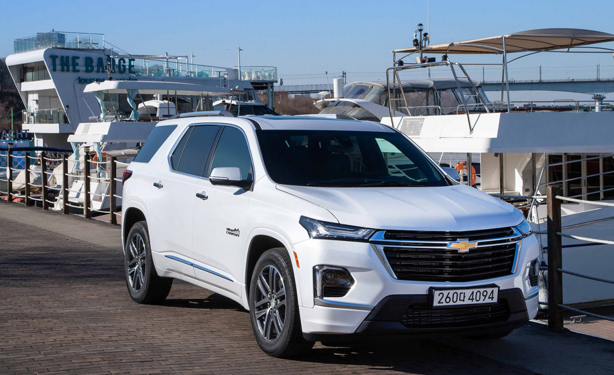 ▲실제 트래버스 고객의 약 70%가 상위 트림인 '레드라인'을 골랐다. 신형 트래버스는 레드라인보다 윗 등급인, 이른바 브랜드 최고봉 '하이컨트리'를 더했다.  (사진제공=한국지엠)